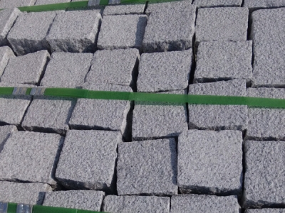 G375 Grey granite cobble stone