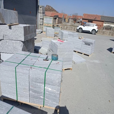 paving slabs and blind stones to the North EU